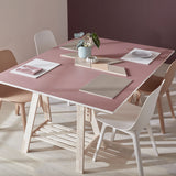 FREEFORM Platzset DUO in Taupe und Weiß, rechteckiges Tischset aus Stoff, ideal für den Essbereich.