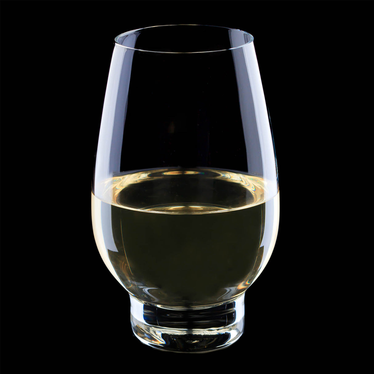 Zwei klare FREEFORM Weißwein-Gläser, 430 ml, elegant gestaltet, perfekt für Weinverkostungen und elegante Anlässe