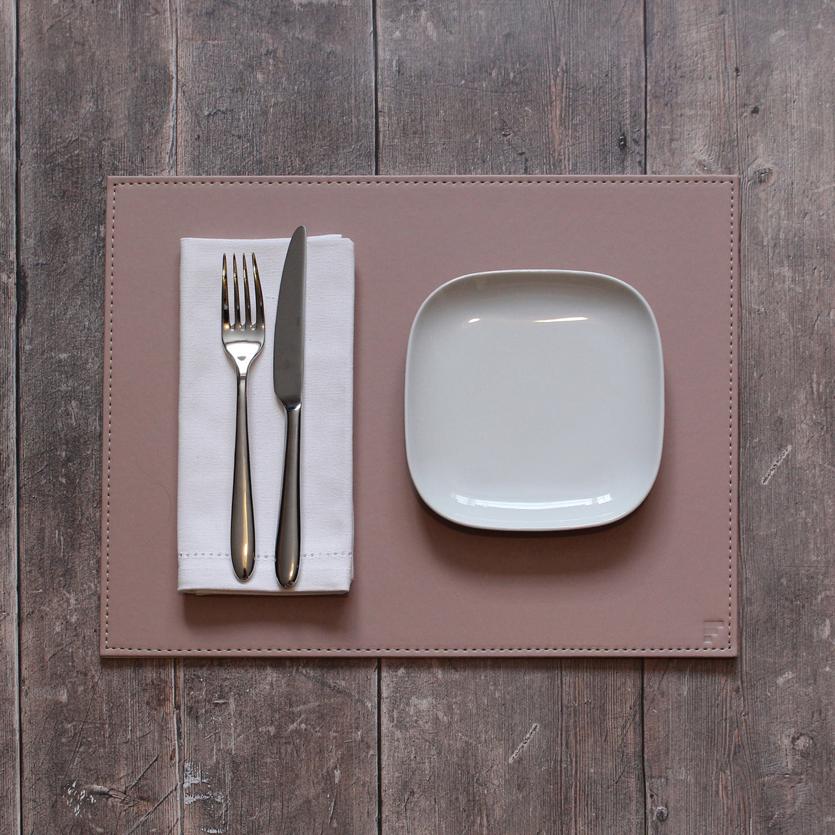 Platzset von FREEFORM, DUO in altrosa und stein, rechteckiges Design, strapazierfähig und stilvoll für den Esstisch