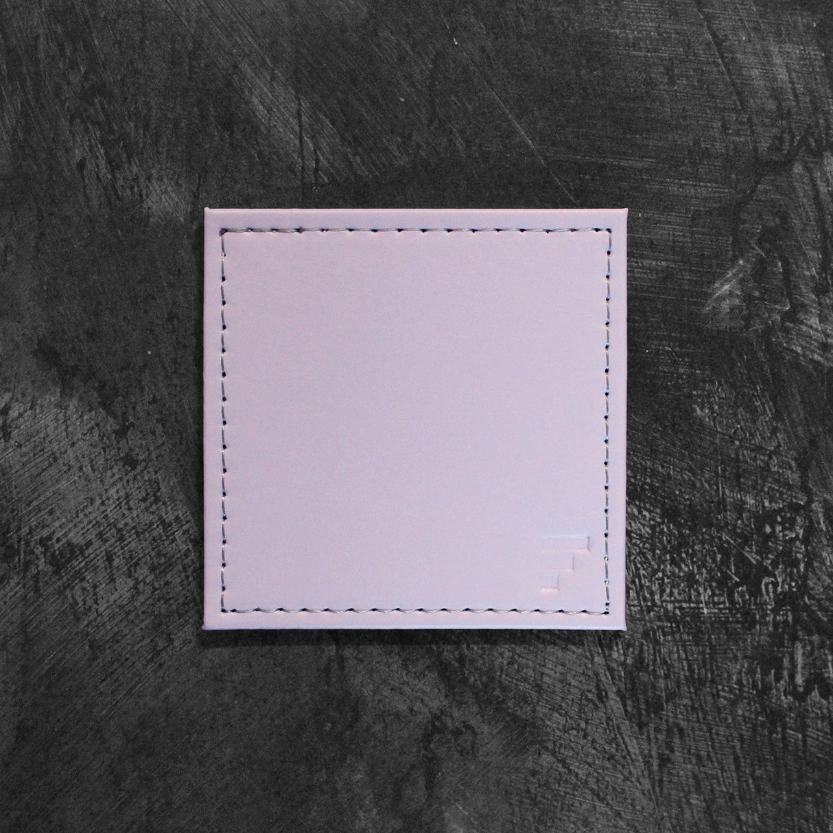 FREEFORM Untersetzer DUO 4er-Set aus hitzebeständigem Material, dekoratives Design für Tische und Möbel
