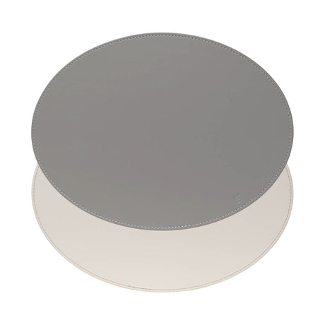 Ovales Platzset von FREEFORM, Duo in Grau und Weiß, mit ovaler Form und eleganten Designs.