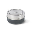 Schieferfarbene BLACK+BLUM Lunchschale für To-Go-Lunches, aus langlebigem Material, mit Deckel und praktischer Handhabung