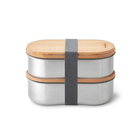 Schlichte silberne BLACK+BLUM Bentobox CLASSIC, 2x 500 ml, aus Edelstahl, mit separaten Fächern für Lunch oder Snacks.