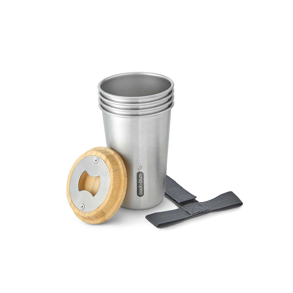 Edelstahl-Camping-Set von black+blum mit vier Tellern für outdoor Aktivitäten, robustes und nachhaltiges Geschirr.