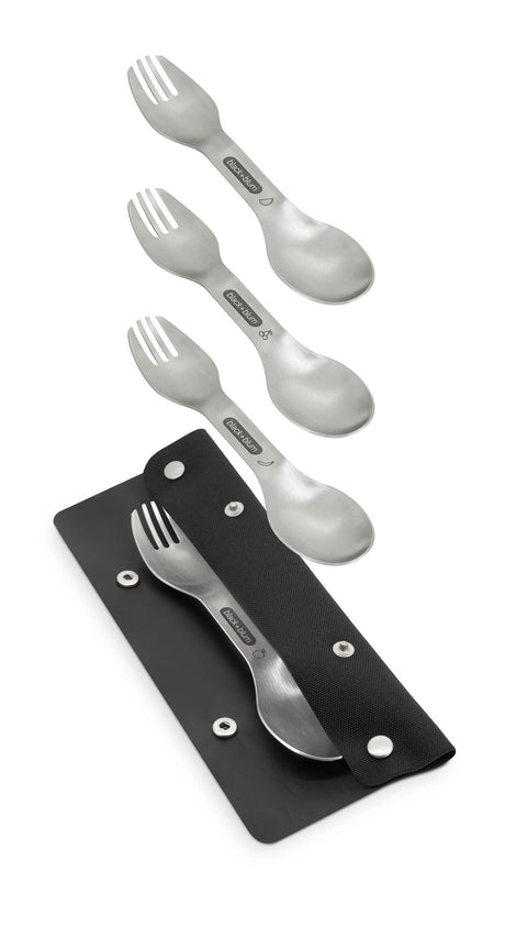 Edelstahl Camping-Set mit 4 Tellern von black+blum, robustes Geschirr für unterwegs, klare Linien und langlebiges Design