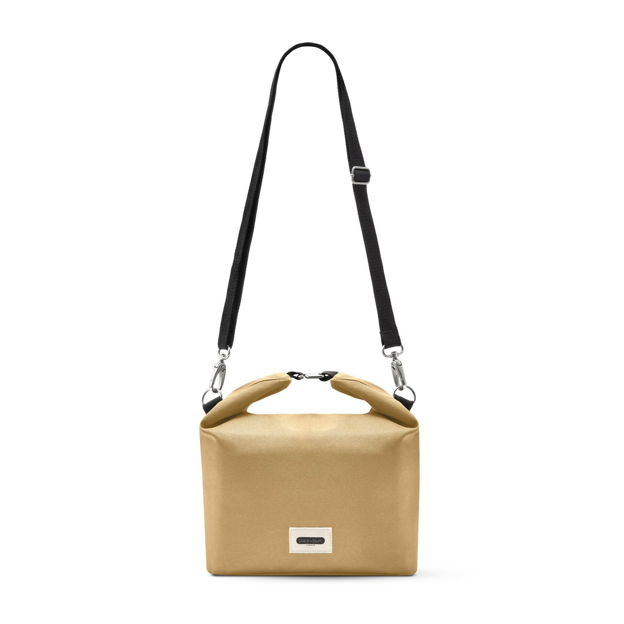 Isolierter BLACK+BLUM Lunchbag mit 10L Fassungsvermögen, handlich und ideal für unterwegs, aus langlebigem Material.