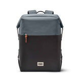 Faltbare grüne Kühltasche von BLACK+BLUM, isoliert und platzsparend für Lebensmittel und Getränke unterwegs.