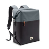 Faltbare grüne Kühltasche von BLACK+BLUM, isoliert und praktisch für unterwegs, mit Tragegriffen sichtbar.