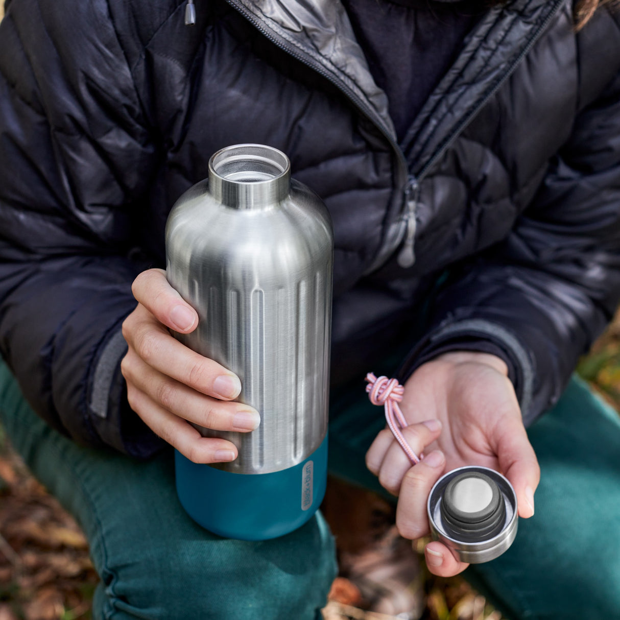 BLACK+BLUM Explorer-Isolierflasche in Orange, große offene Flasche für Wanderungen und Outdoor-Aktivitäten