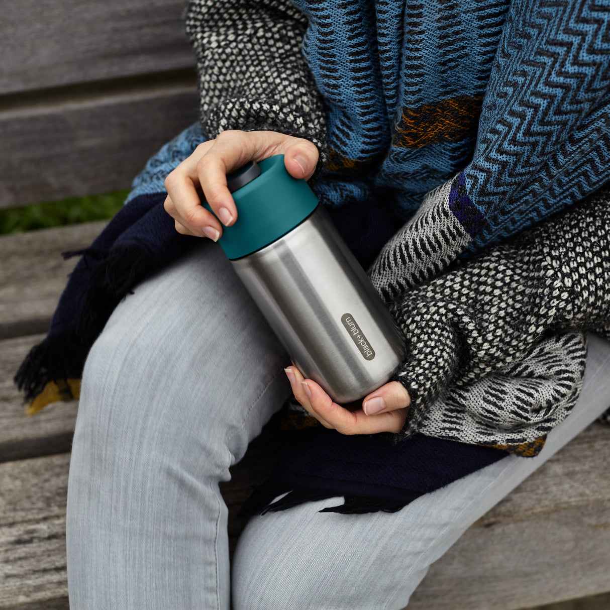 BLACK+BLUM Thermobecher, TO-GO, orange, 340 ml, isolierter Reisebecher mit Deckel und robustem Design.