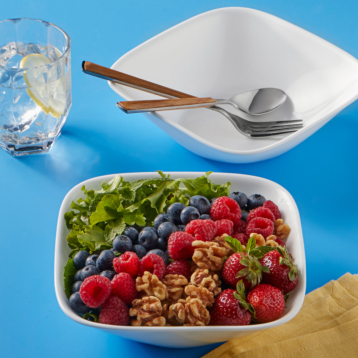 Weiße Müslischale von Corelle, klassische runde Schale für Frühstück und Snacks, langlebiges Porzellan, schlichtes Design