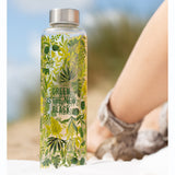 Glas-Trinkflasche PURE GREEN von Typhoon, 600 ml Fassungsvermögen, mit grünem Deckel und transparentem Glas.