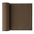 Taupe Servietten und Tischset von MY DRAP, elegante Tischdekoration in vier Varianten, hochwertiges Stoffmaterial, stilvoller Essbereich.